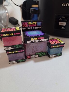 Nice Cube Glitter & Glow Kids Squishy Toy - Purple